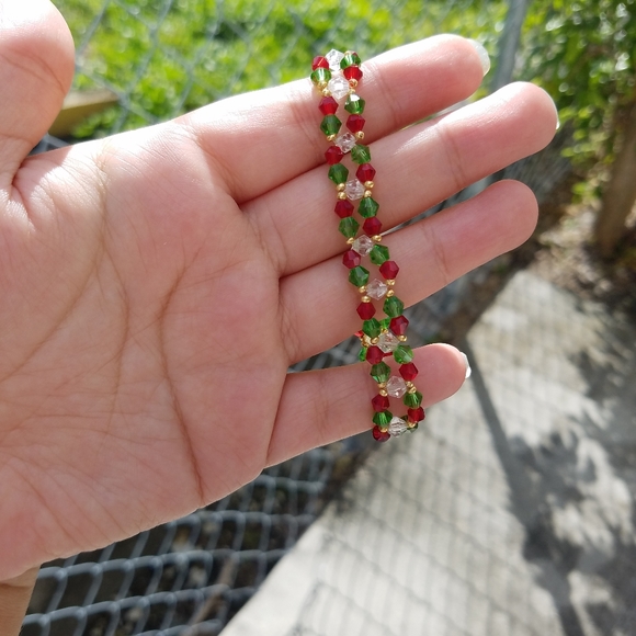 Handmade Christmas Eve Jolly Bracelet - Picture 10 of 11